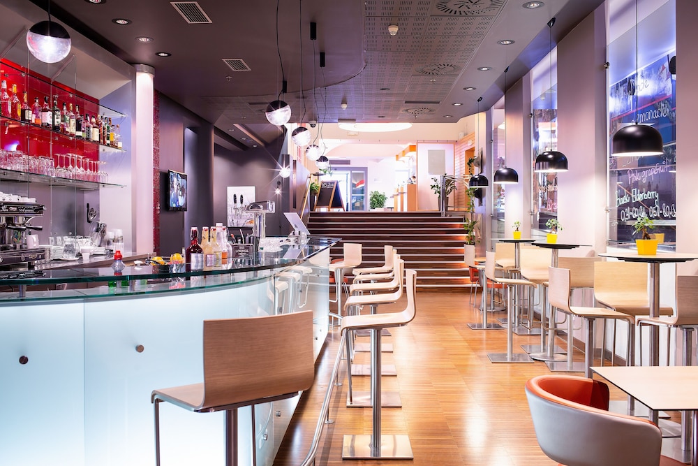 מזון ומשקאות