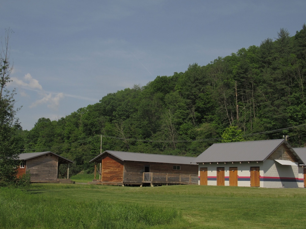 Godspeed Events & Lodging - photo 26