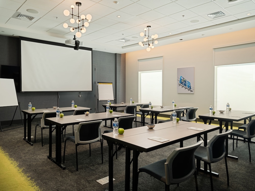 Home2 Suites By Hilton Atlanta Airport College Park - photo 31