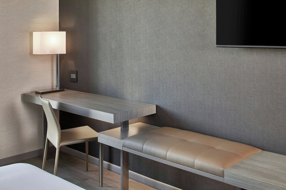 AC Hotel by Marriott Austin Hill Country - photo 12