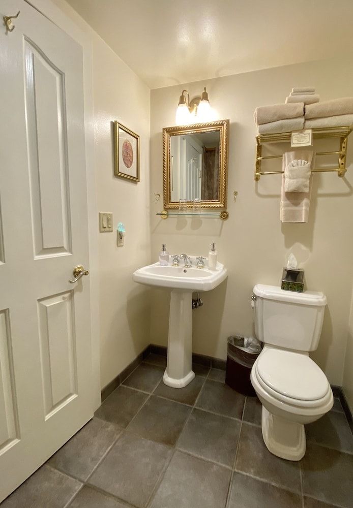 Excelsior Inn - photo 5
