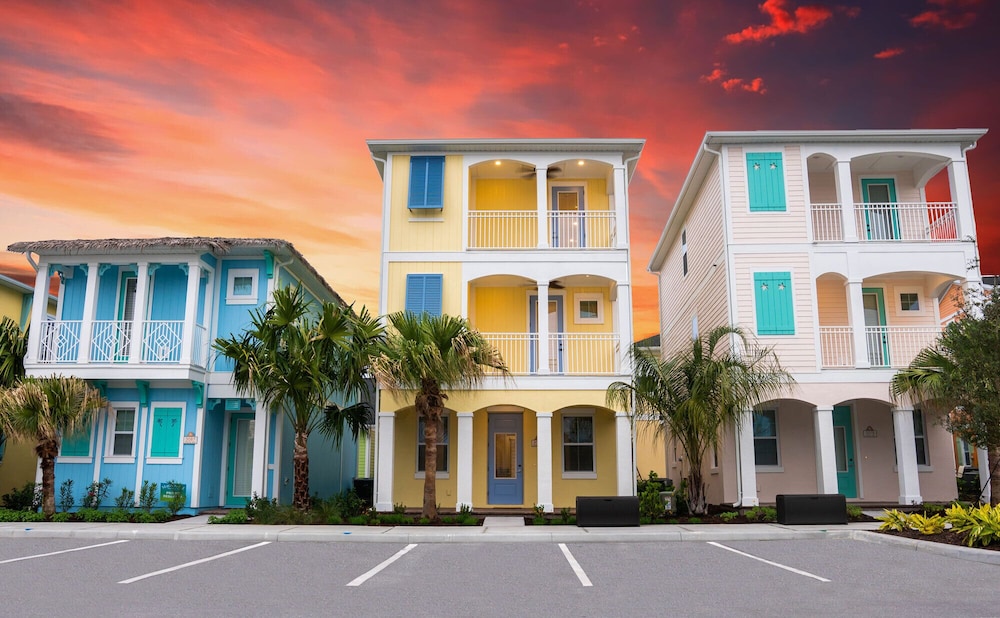 Margaritaville Cottages Orlando by Rentyl with H2O Waterpark — 4-Star Luxury Hotel in Kissimmee, United States