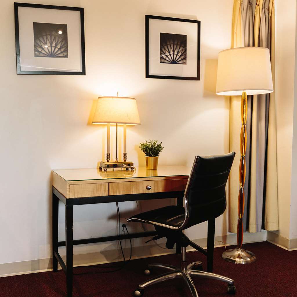 Stamford Suites - photo 10