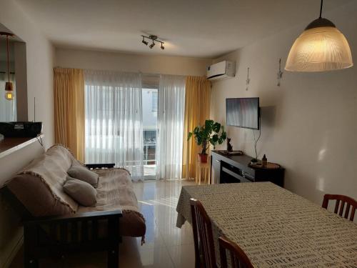 Dpto Dorrego 2 ambientes a 600mts del mar — 4-Star Luxury Hotel in Mar Del Plata, Argentina