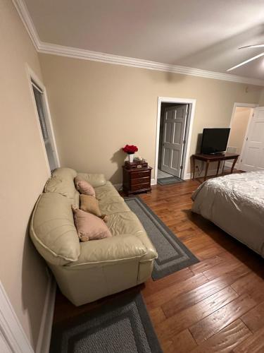 MooreField Suites Greensboro East - photo 46