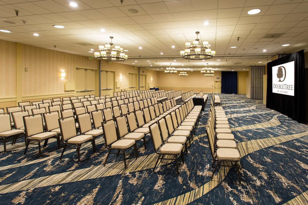 DoubleTree by Hilton Hotel Berkeley Marina - photo 77