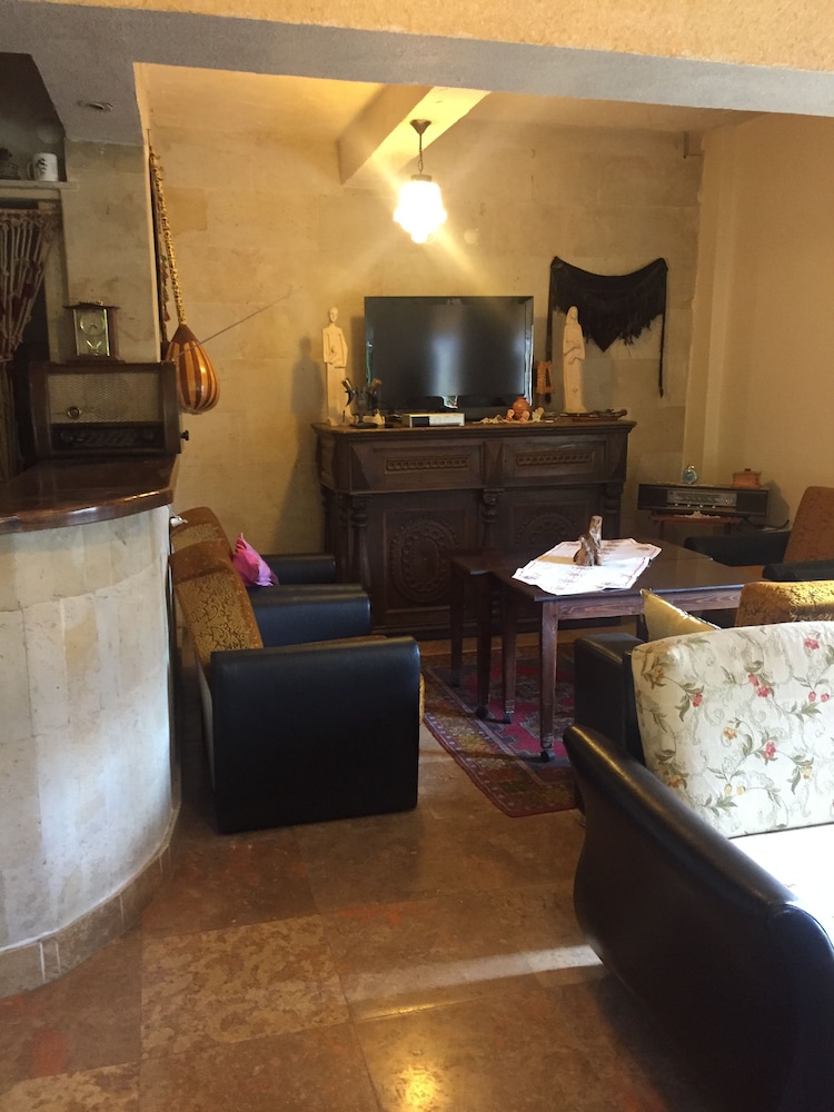 Hotel Ilhan — Uerguep — photo 4