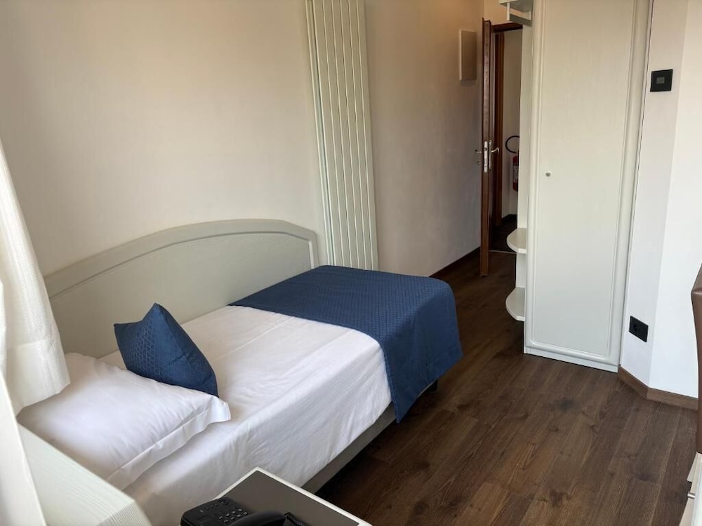 Albergo Cappello e Cadore in Belluno, Italy