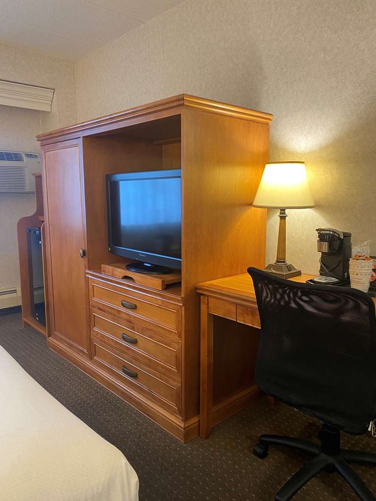 Best Western Plus Kelly Inn - photo 45