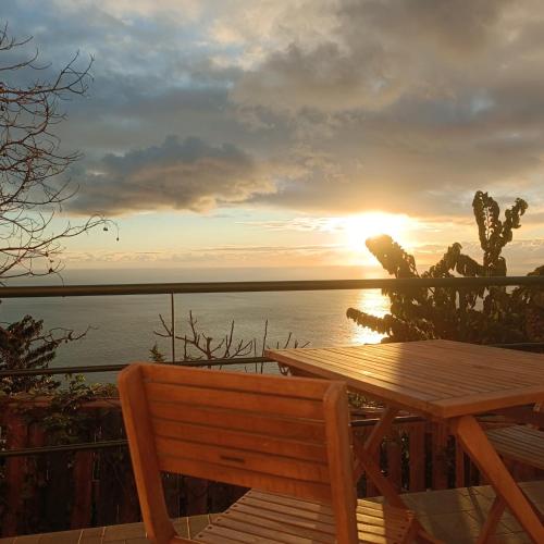 Casa Bela Vista Studio 1 — 4-Star Luxury Hotel in Ribeira Brava, Portugal
