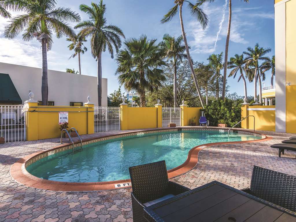 La Quinta Inn by Wyndham Jupiter - carbon neutral hotel in Jupiter