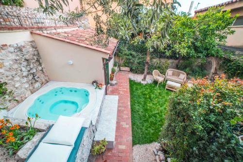 Villa al Duomo — 4-Star Luxury Hotel in Taormina, Italy