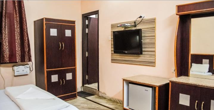 Hotel Nirmal Palace — Lucknow — photo 3