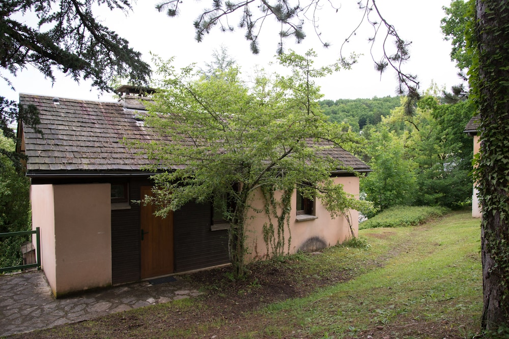 Village de Vacances de la Canourgue — hotel in La Canourgue