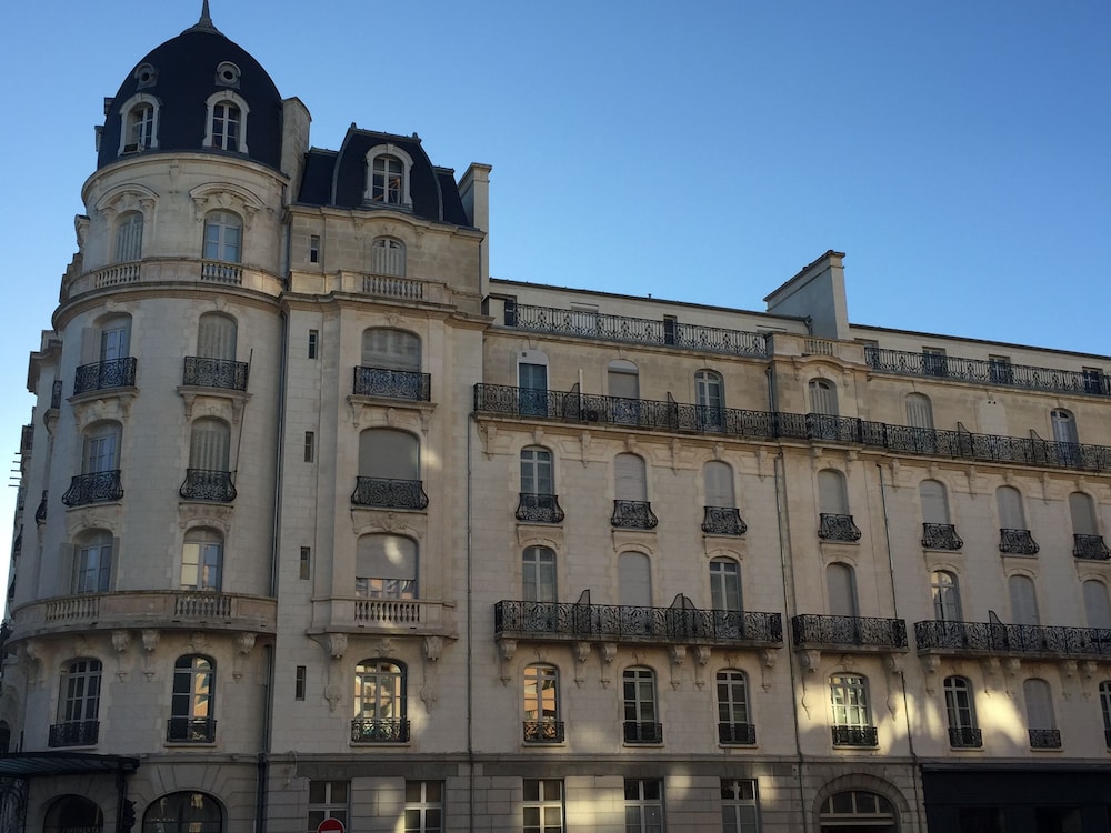 Hotel Continental Pau Centre in Pau, France