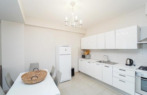 Archi tower Luxury apartment in Vake