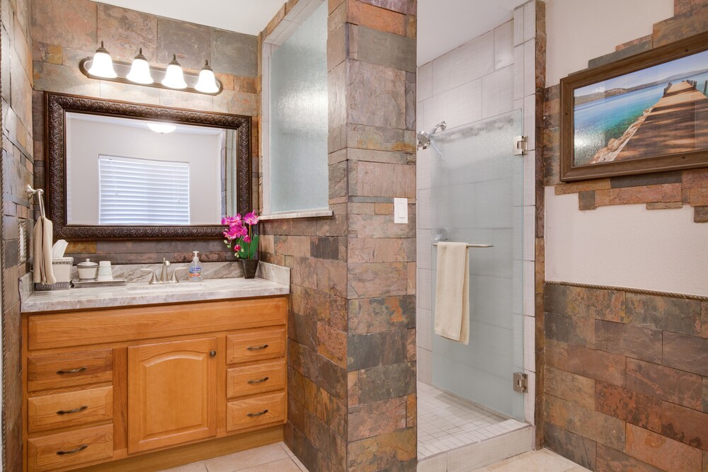 Dream Manor Inn - photo 32
