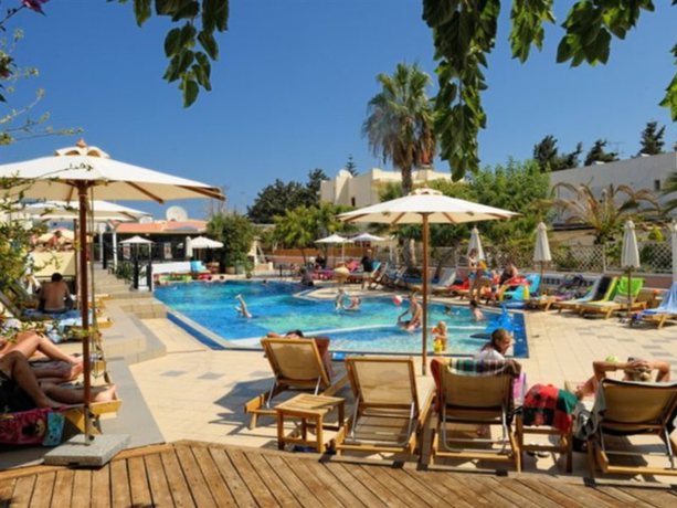 Arlekin Tango in Malia, Greece