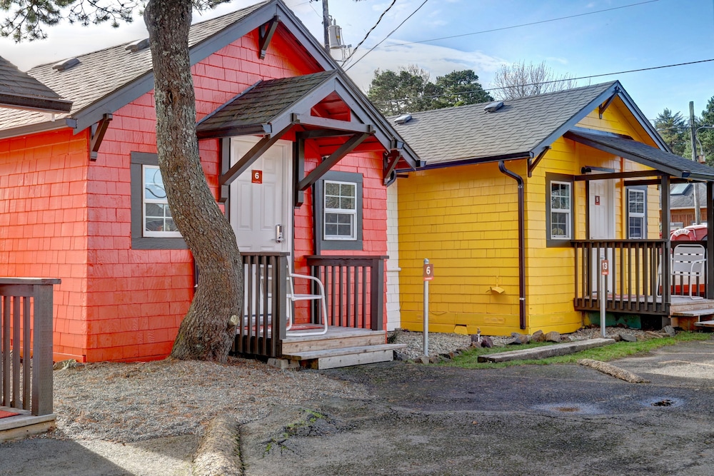 Seaview Motel & Cottages - photo 49