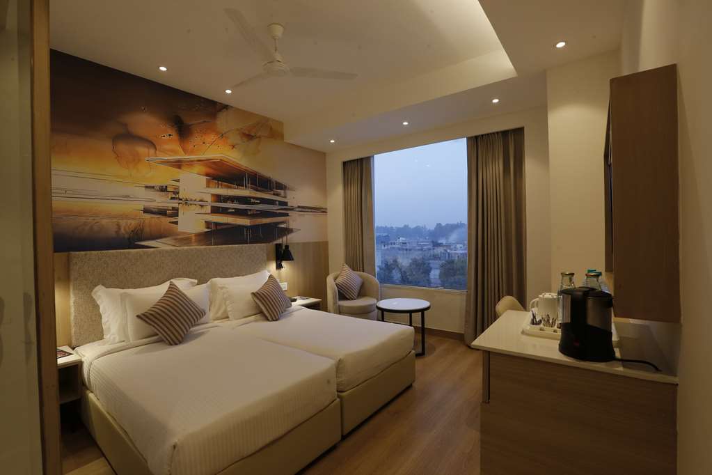 Tulip Inn Zirakpur — Basi — photo 2
