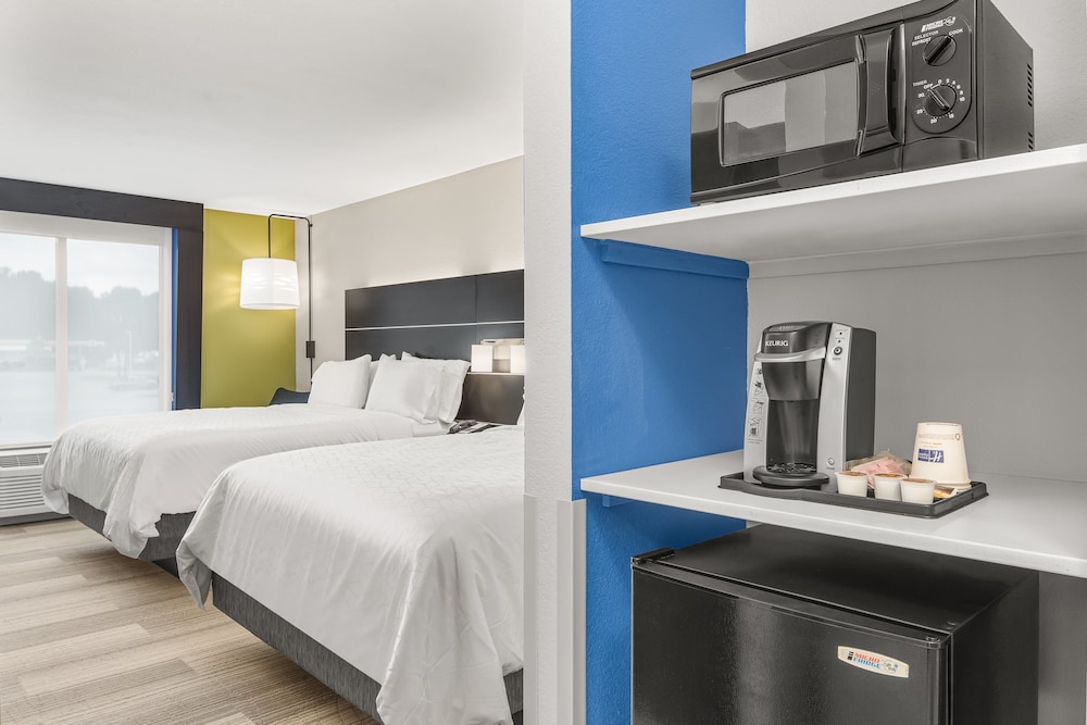 Holiday Inn Express & Suites Hardeeville Hilton Head by IHG - photo 8