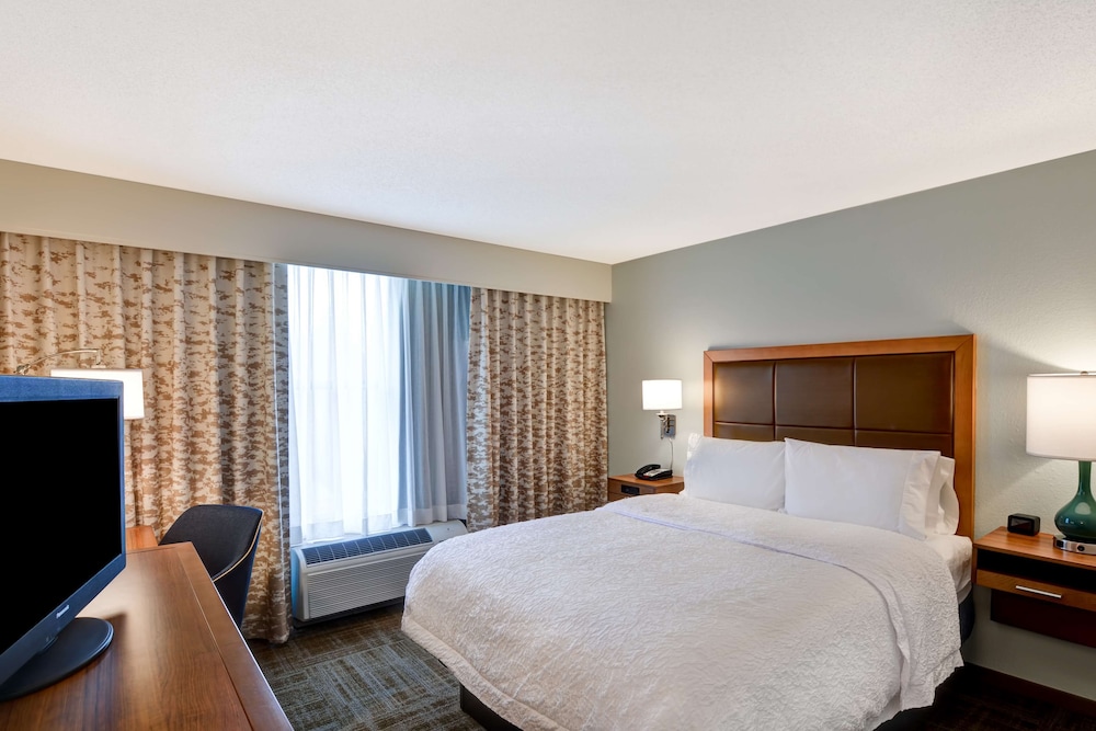Hampton Inn State College - photo 15