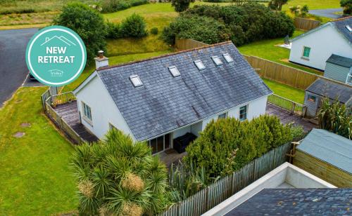 Brittas Bay Holiday Park No 18 by Trident Holiday Homes — 4-Star Luxury Hotel in Wicklow, Republic of Ireland