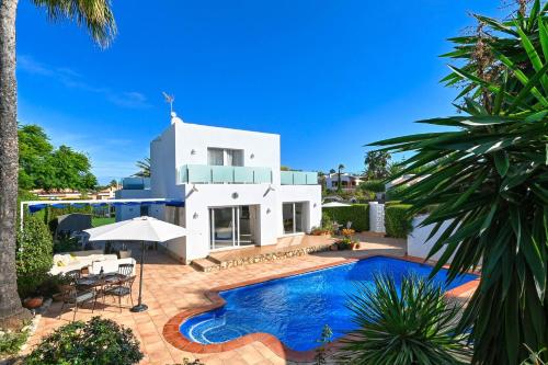 Reina - carbon neutral hotel in Javea