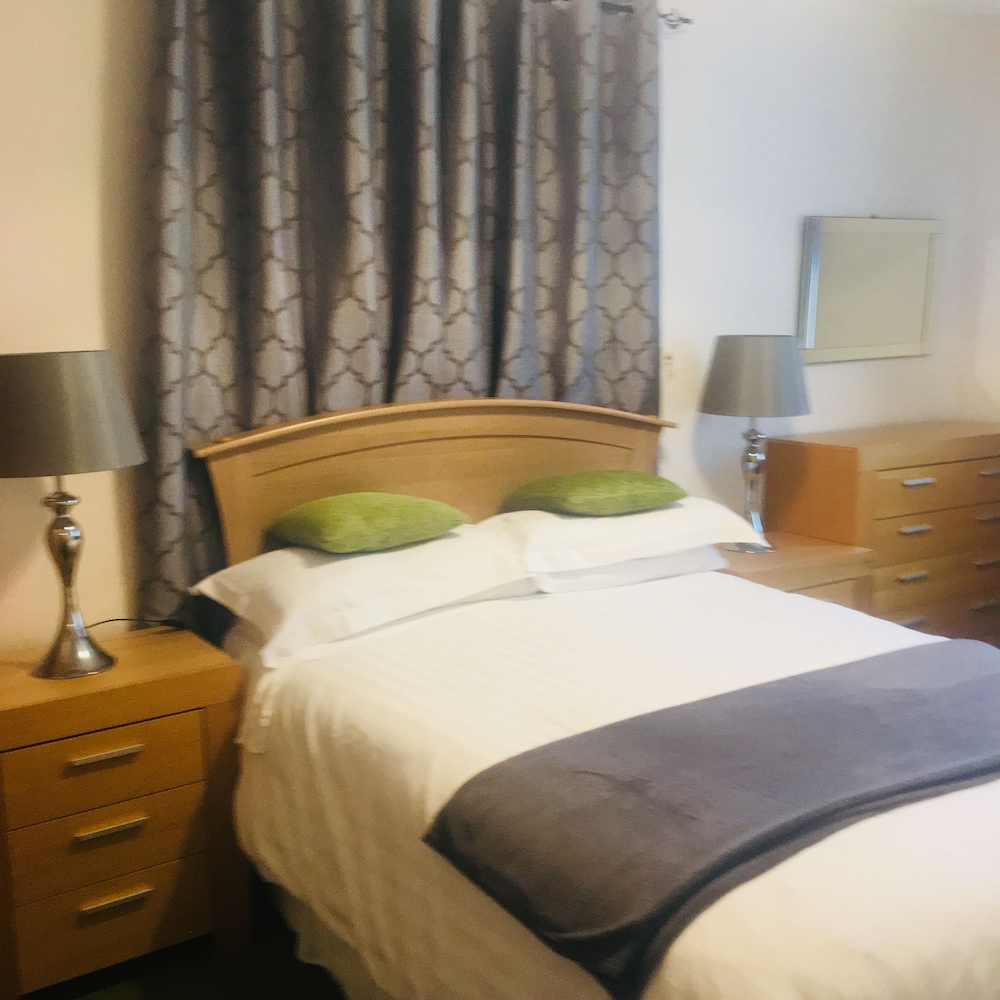 Ferrybridge Hotel - carbon neutral hotel in Dunfermline