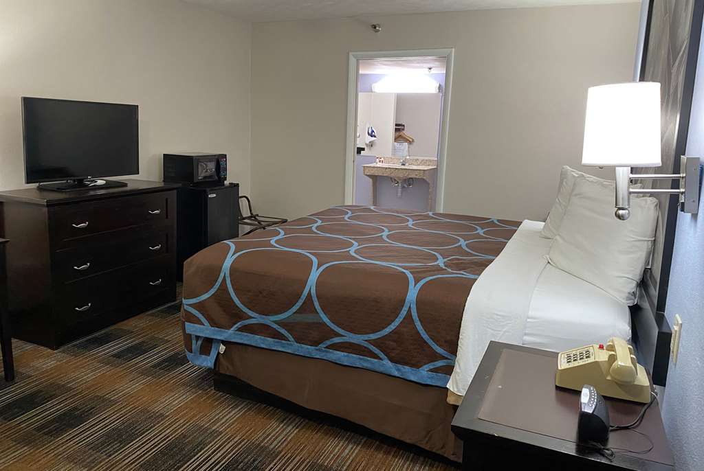 Super 8 by Wyndham Covington - photo 14