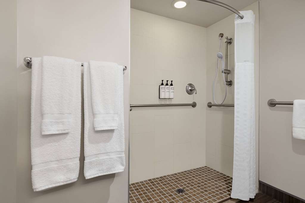Wyndham Phoenix Airport Tempe - photo 16