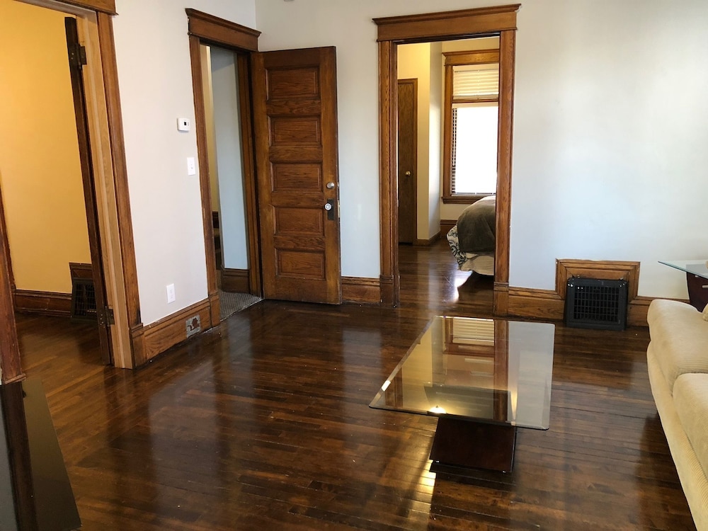 Midtown Manor - photo 14