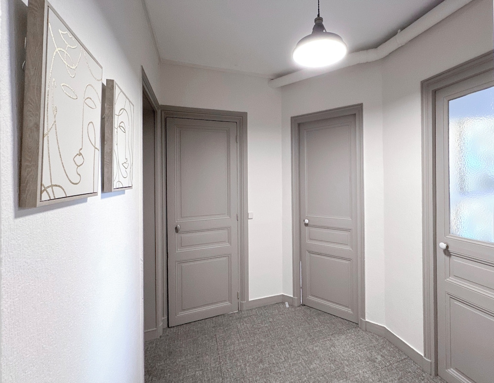 1609 CroixNivert — 5-Star Luxury Hotel in Paris, France