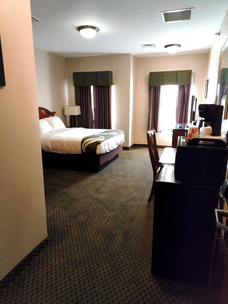 Roosevelt Hotel - photo 8