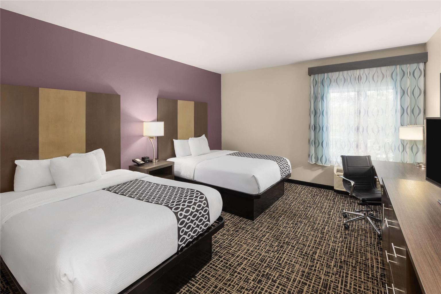 La Quinta Inn & Suites by Wyndham Chattanooga Lookout Mtn - photo 47