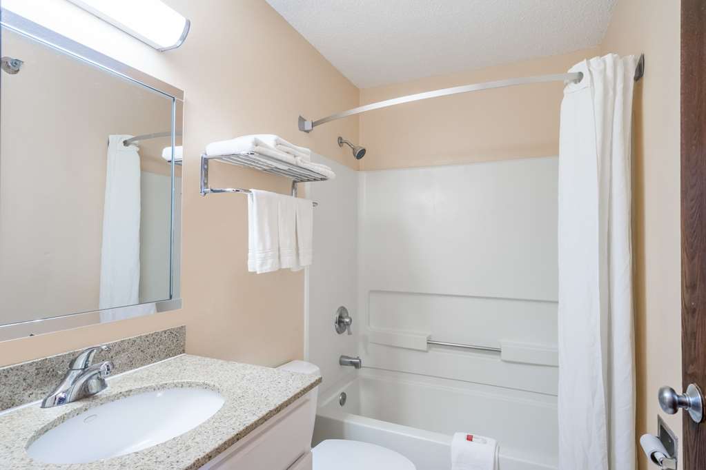 Super 8 by Wyndham Campbellsville KY - photo 7