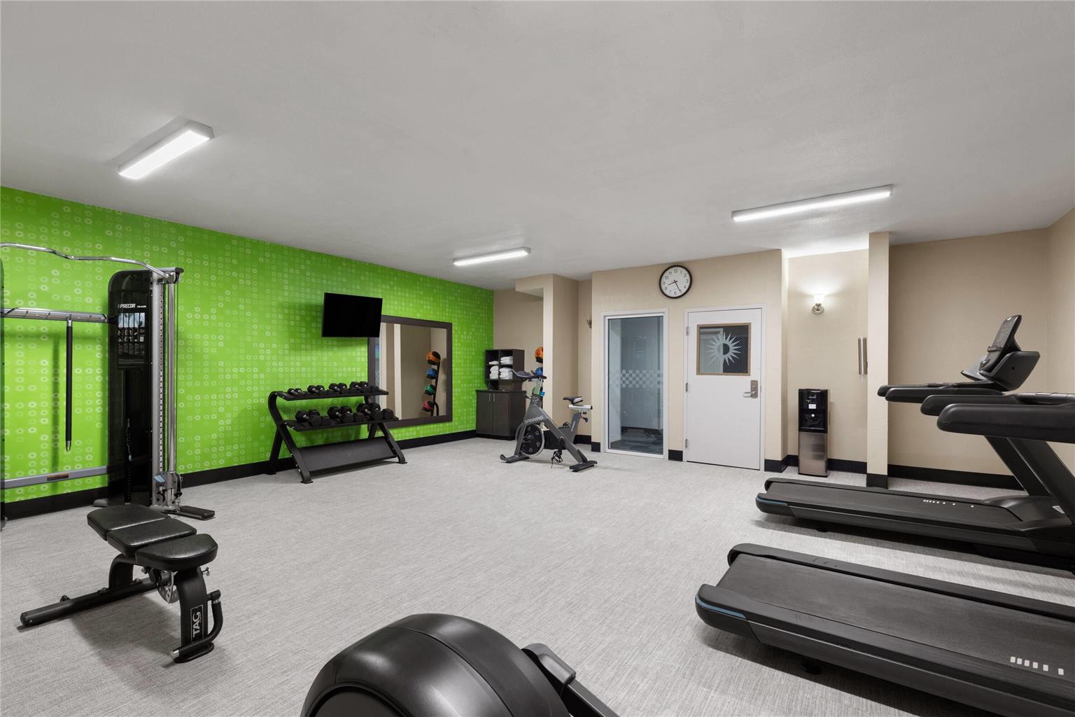 La Quinta Inn & Suites by Wyndham Lexington South Hamburg - photo 17