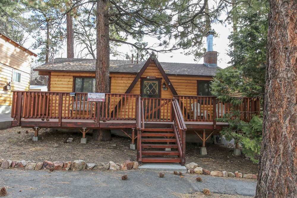The Cuddle Inn - last minute hotel in Big Bear Lake