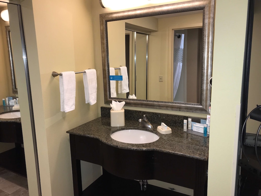 Hampton Inn & Suites Austin Lakeway - photo 26