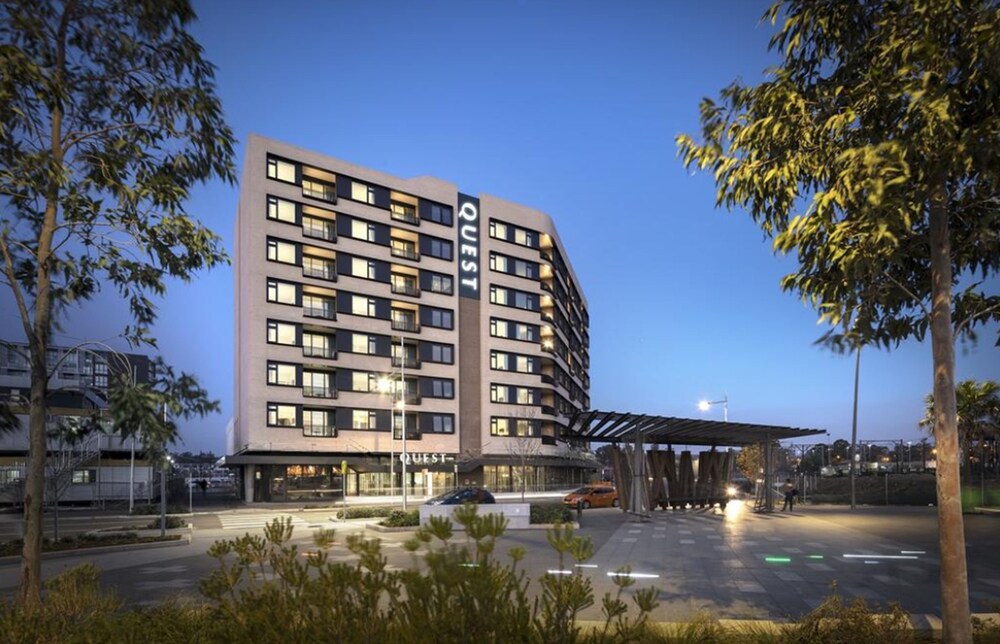 Quest Penrith — 5-Star Luxury Hotel in Penrith, Australia