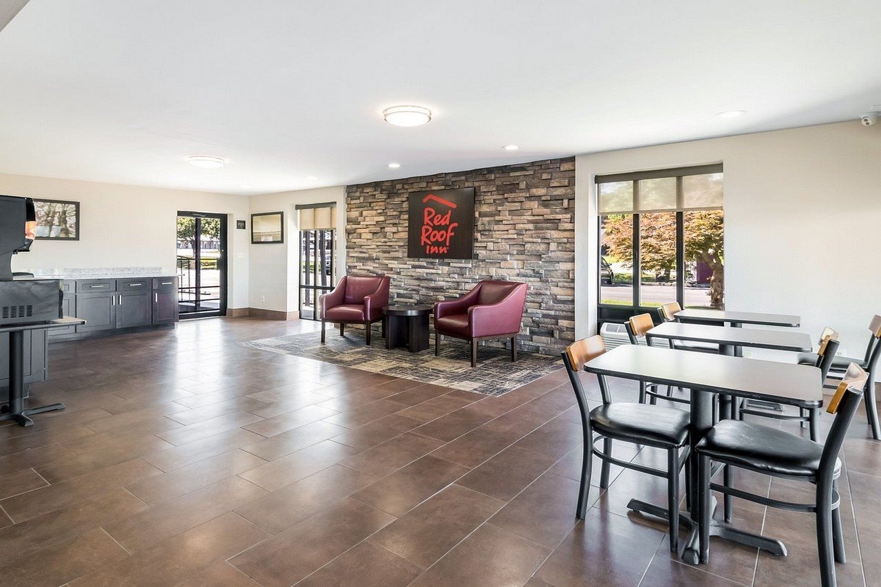 Red Roof Inn Dandridge - photo 6