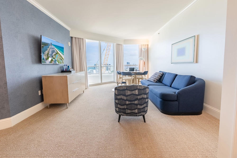 Fontainebleau Miami Beach Private Luxury Suites - photo 209