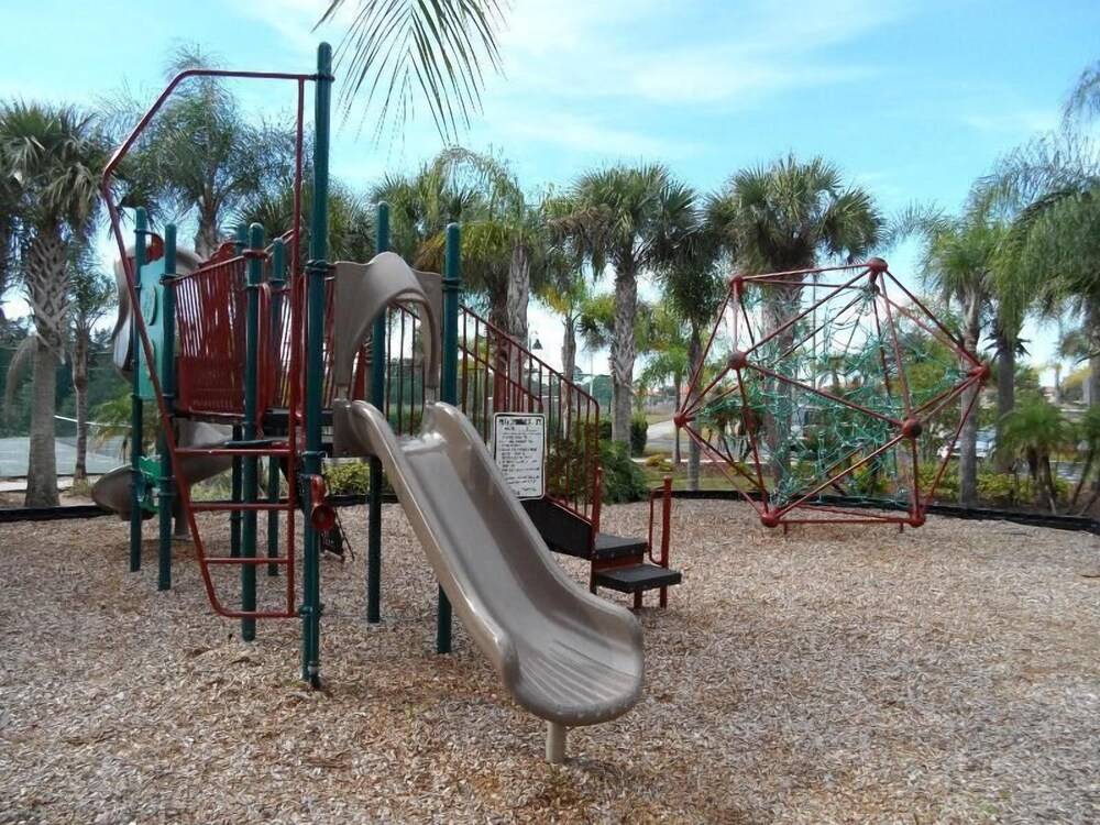 Oakwater Resort - photo 13