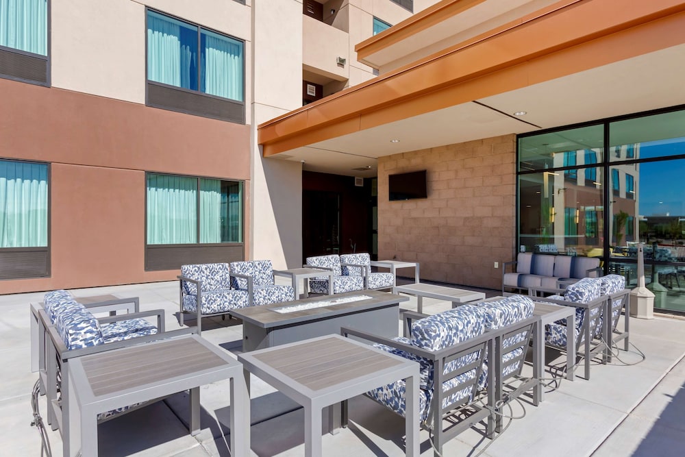Best Western Plus Executive Residency Phoenix North Happy Valley - photo 60