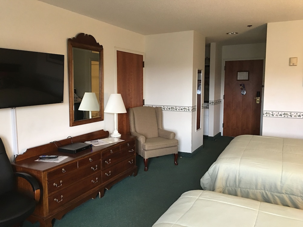 Camden Riverhouse Hotel - photo 22