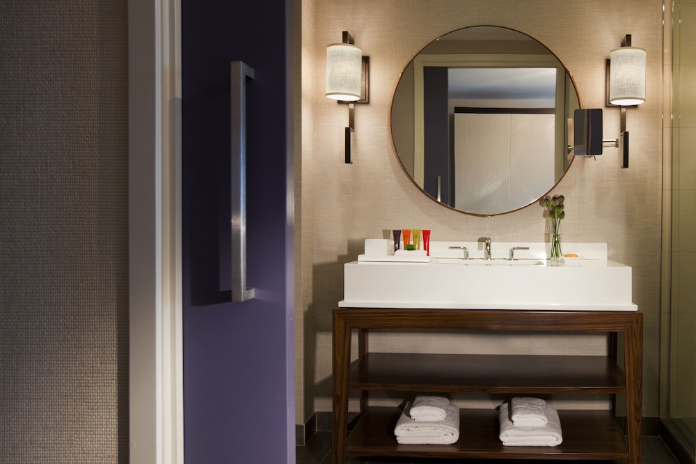 Kimpton Hotel Palomar Phoenix Cityscape by IHG - photo 48