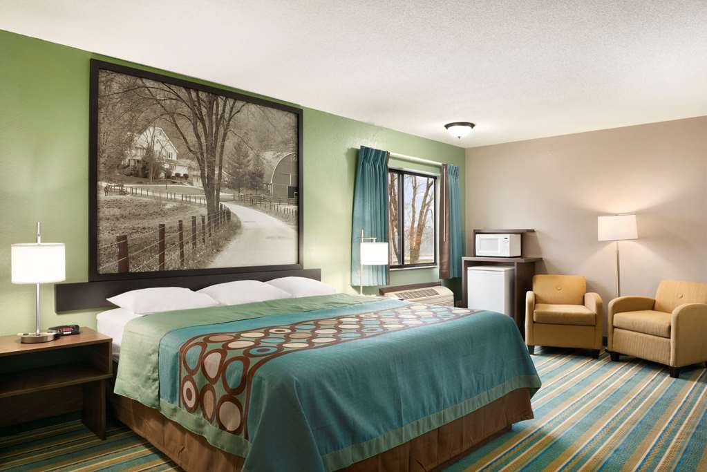 Super 8 by Wyndham Rantoul - photo 7