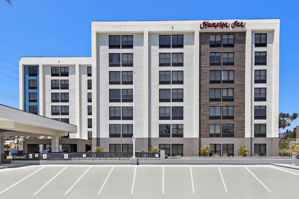 Hampton Inn by Hilton Los Angeles Airport - photo 33