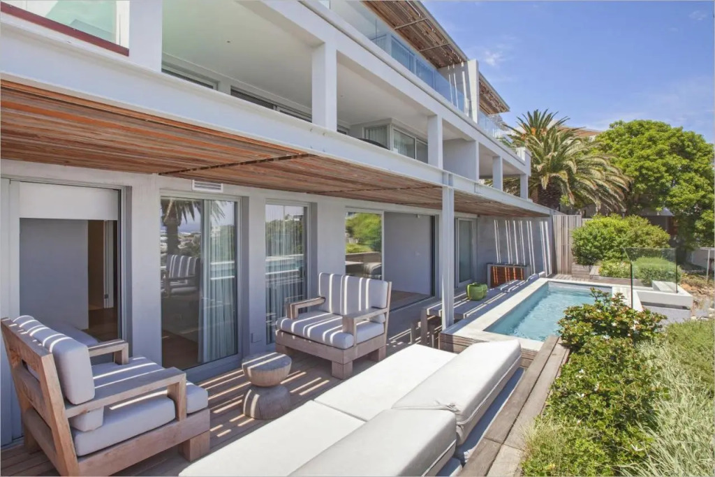 Waters Edge 101 — 4-Star Luxury Hotel in Cape Town, South Africa