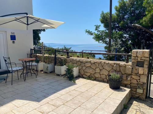 Apartman Anton — 4-Star Luxury Hotel in Punat, Croatia